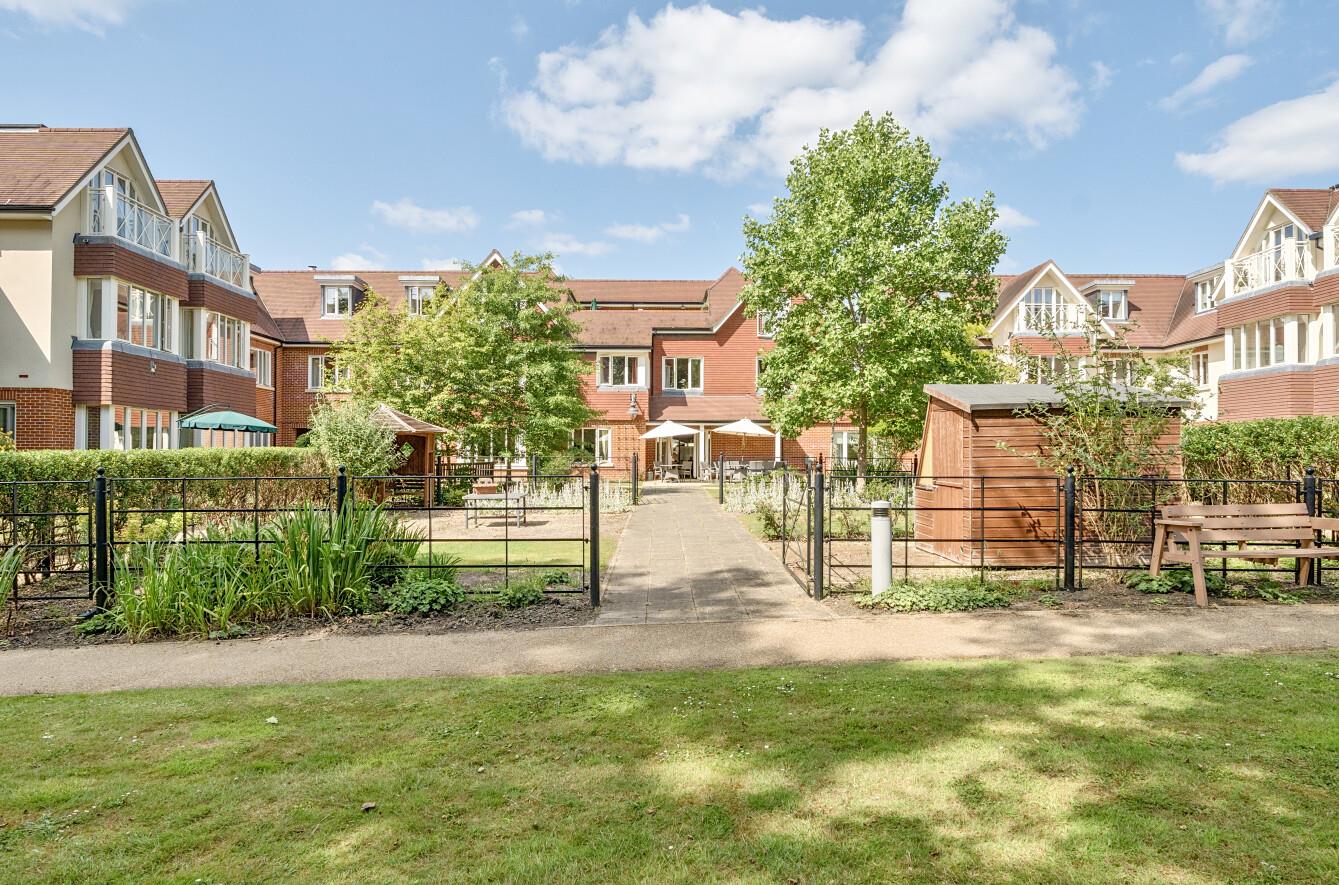Hammond Way, Yateley